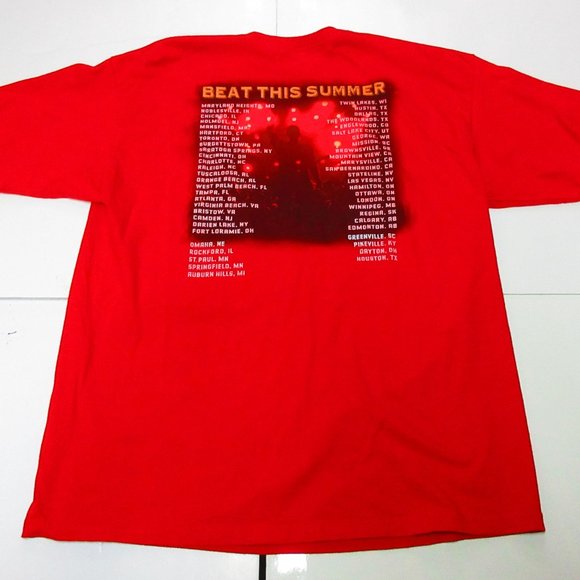 2 BRAD PAISLEY Tour T-Shirts Bonfires & Amplifires, Beat This Summer Size XL - Picture 9 of 10